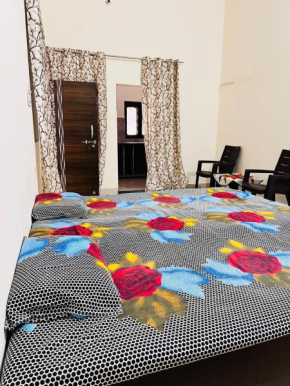 Kaushik Home Stay